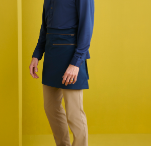 Delantal Corto Detalle Cuero y Cremallera